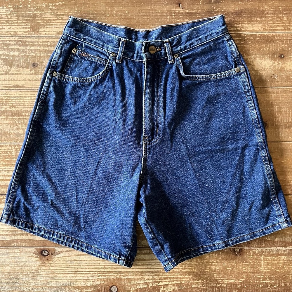 Vintage Chic Shorts Womens 10 Blue Denim Bermuda High Rise Relaxed Fit Made USA